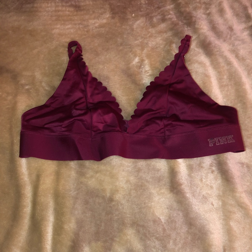 Never worn!* BURGUNDY VICTORIA SECRET BRA